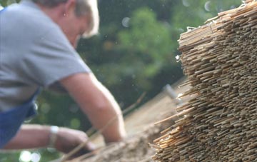 professional Fangfoss thatchers